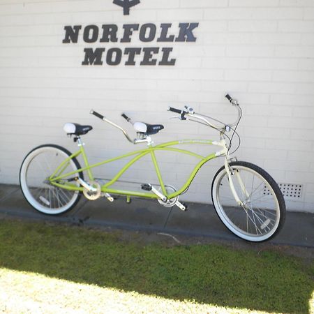 Norfolk Motor Inn Аделаида Экстерьер фото